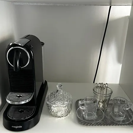 Champs Elysees No 76 * Parigi