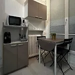 Champs Elysees No 76 باريس